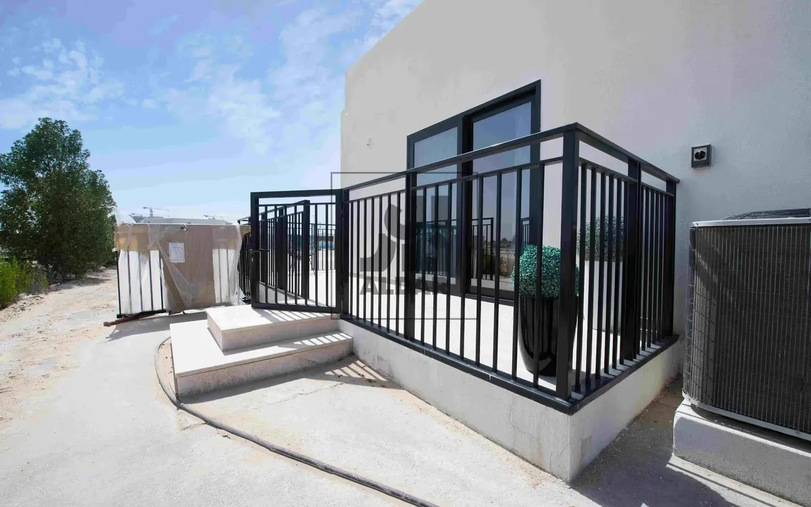 Water's Edge: Building 8: project gallery image 3