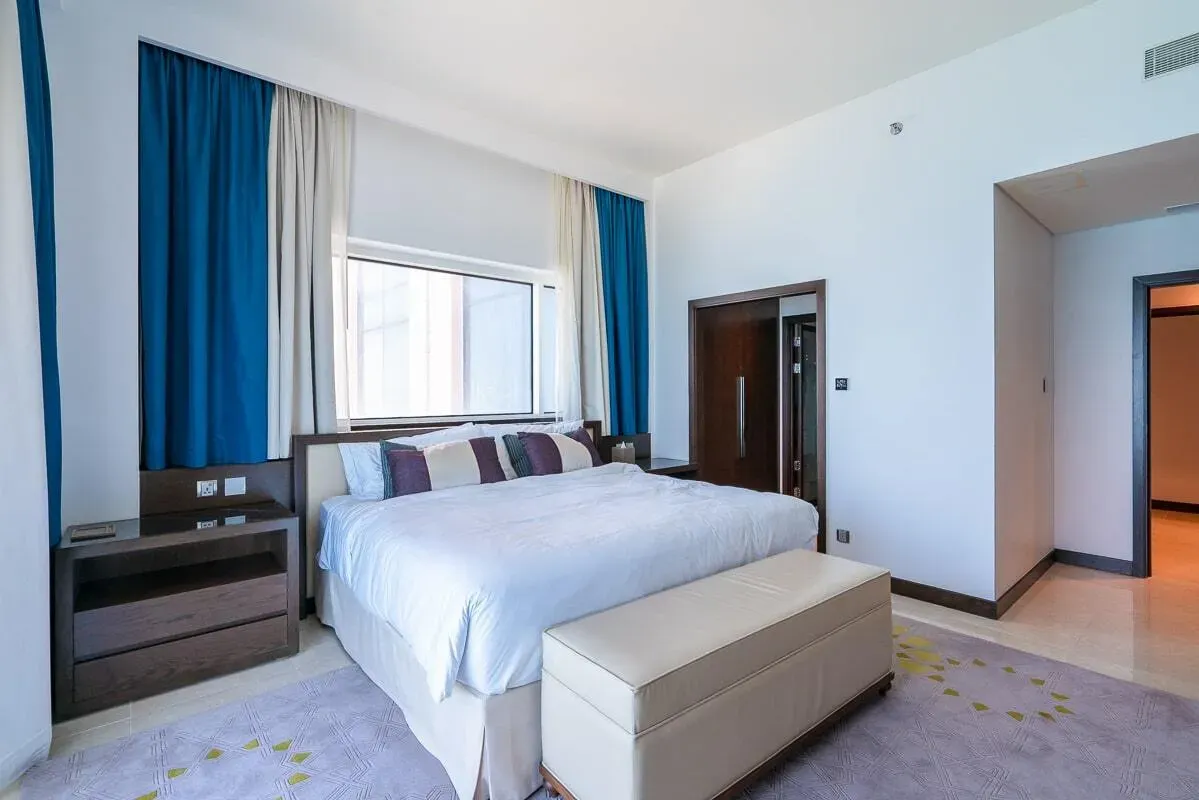 Fairmont Marina Residences: project gallery image 23