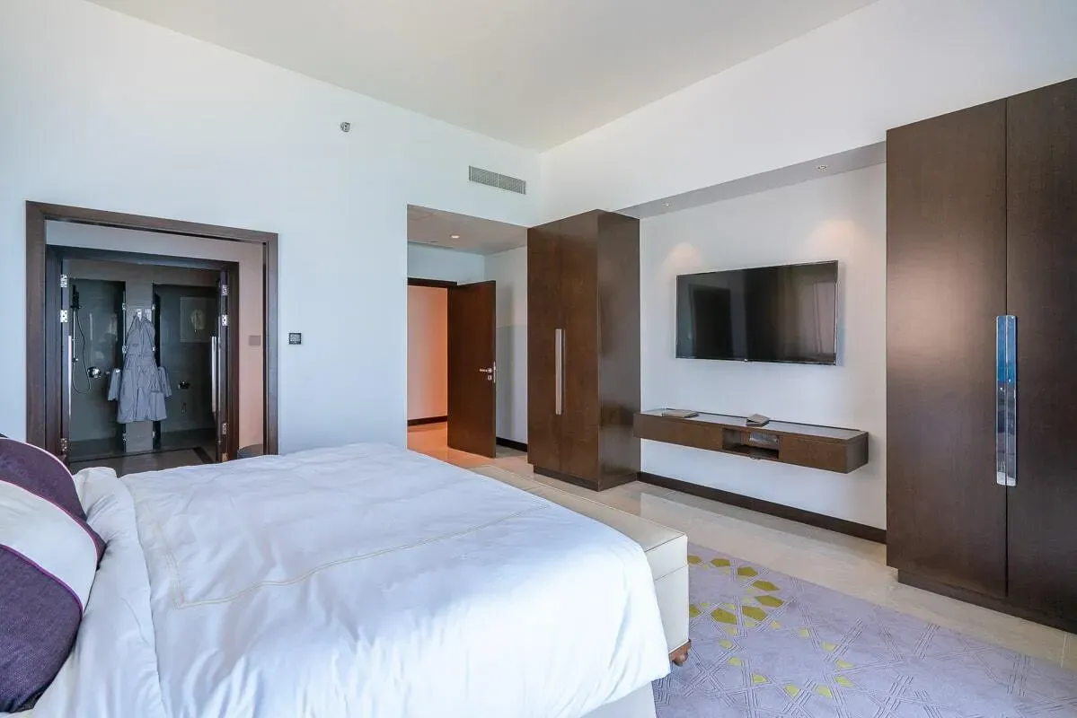 Fairmont Marina Residences: project gallery image 24