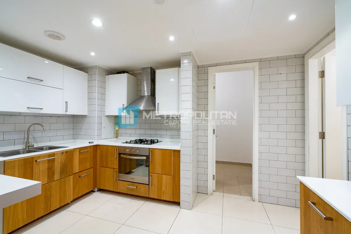 Marina Heights Towers: project gallery image 3