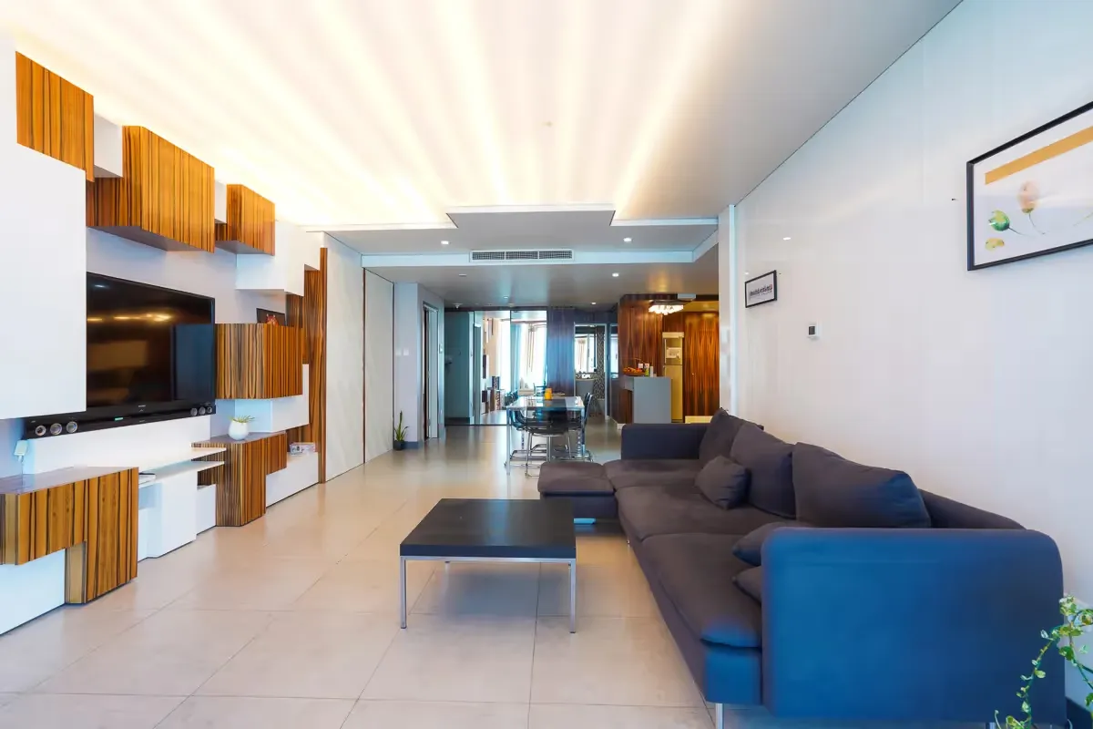 Sky Tower: project gallery image 10
