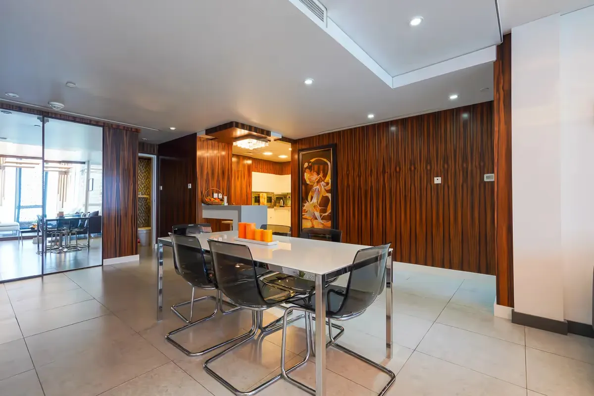 Sky Tower: project gallery image 12